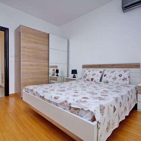Apartment Dobrota Kotor Exteriér fotografie