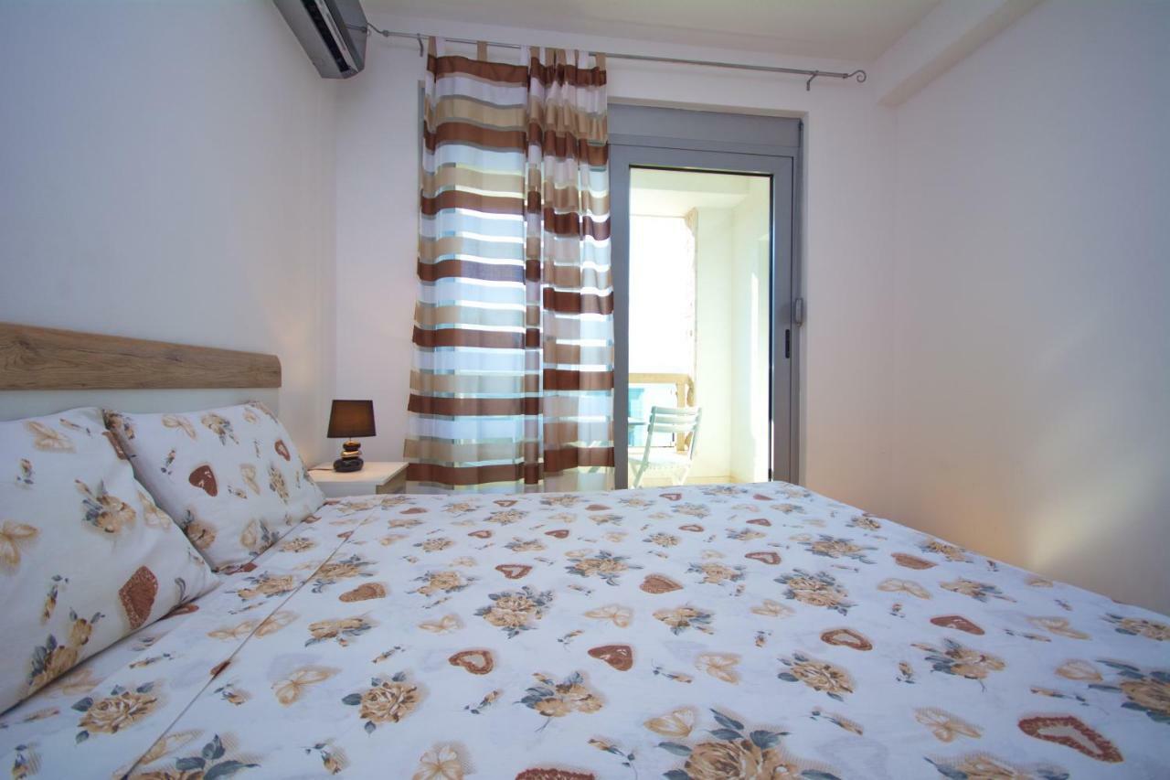 Apartment Dobrota Kotor Exteriér fotografie